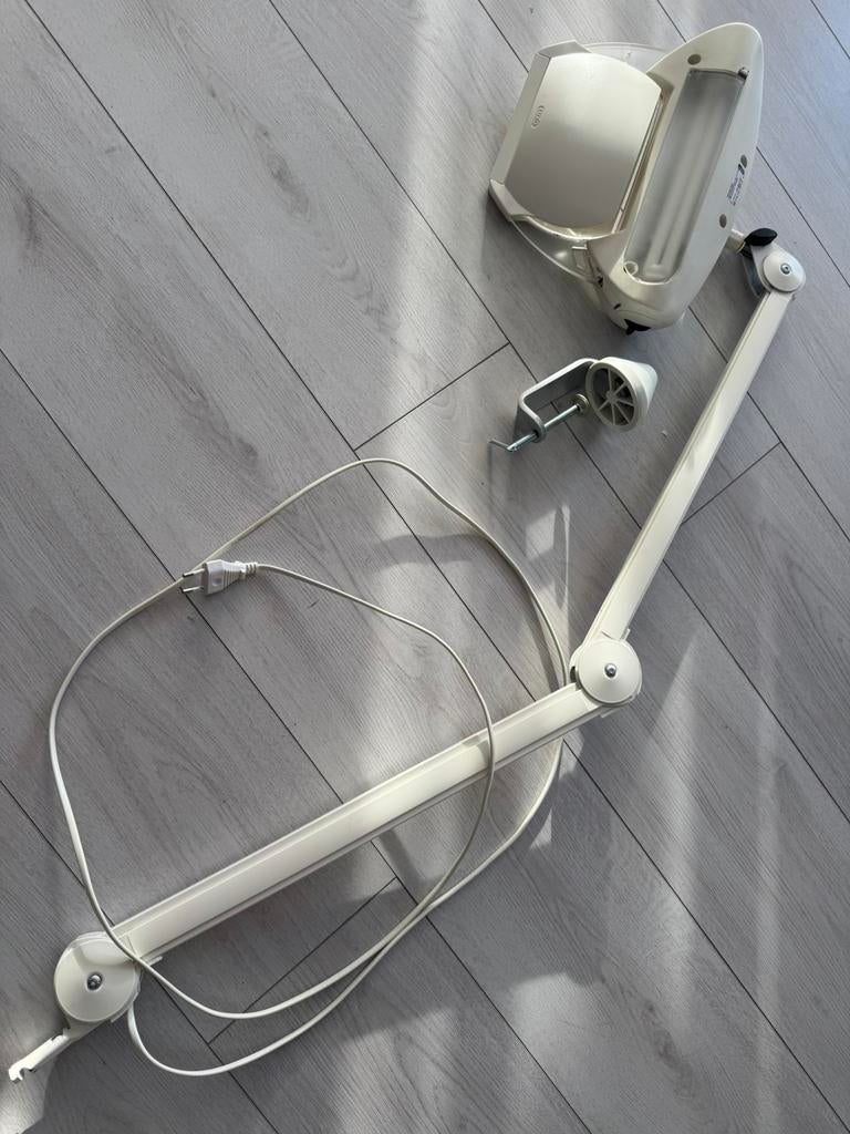 Loeplamp met arm, Hobby en Vrije tijd, Vergrootglazen, Loepen en Loeplampen, Ophalen of Verzenden, Gebruikt, Loeplamp