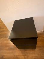 Malm nachtkastje 2 lades, Huis en Inrichting, Ophalen, Minder dan 50 cm, Zo goed als nieuw, Minder dan 100 cm