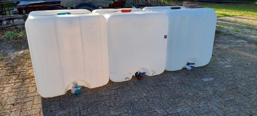 Ibc 1000 litervat  waterton watervat, Tuin en Terras, Regentonnen, 150 liter of meer, Ophalen, Zo goed als nieuw