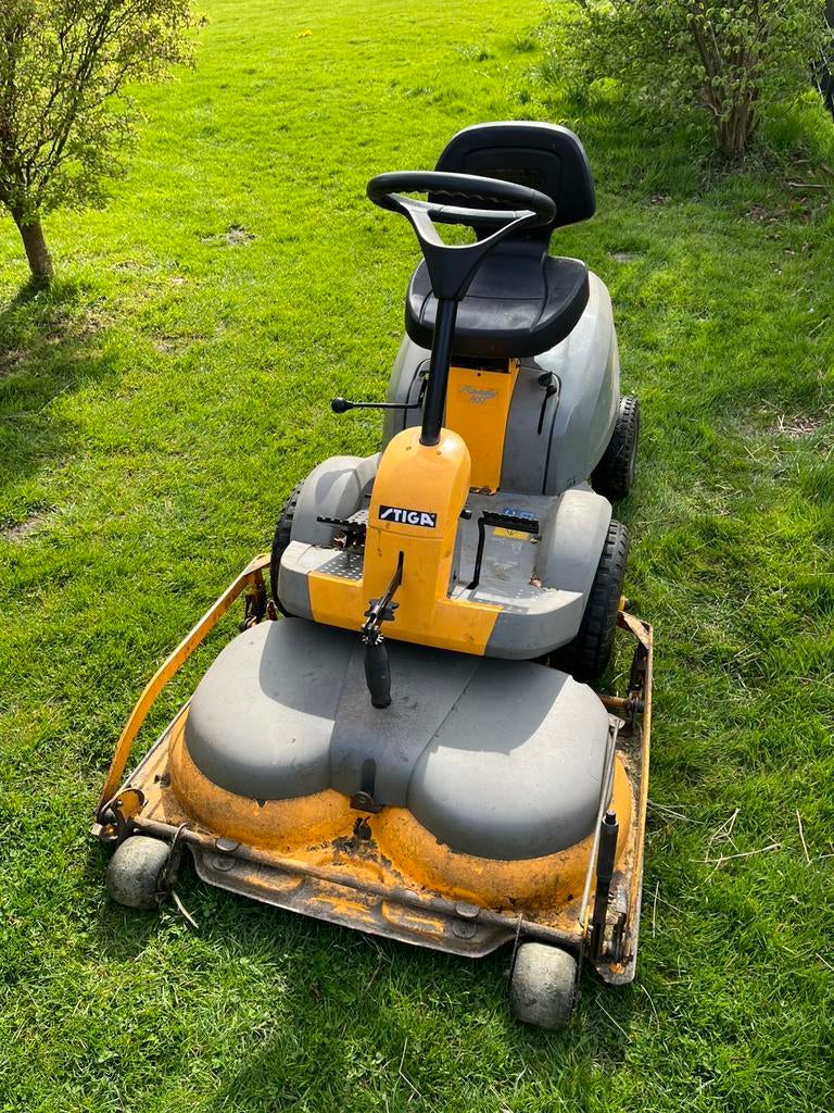 Zitmaaier Stiga Ready V301, Ophalen, Gebruikt