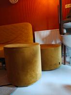 2x poef okergeel van Woood, Ophalen, Gebruikt, 75 tot 100 cm, 50 tot 75 cm
