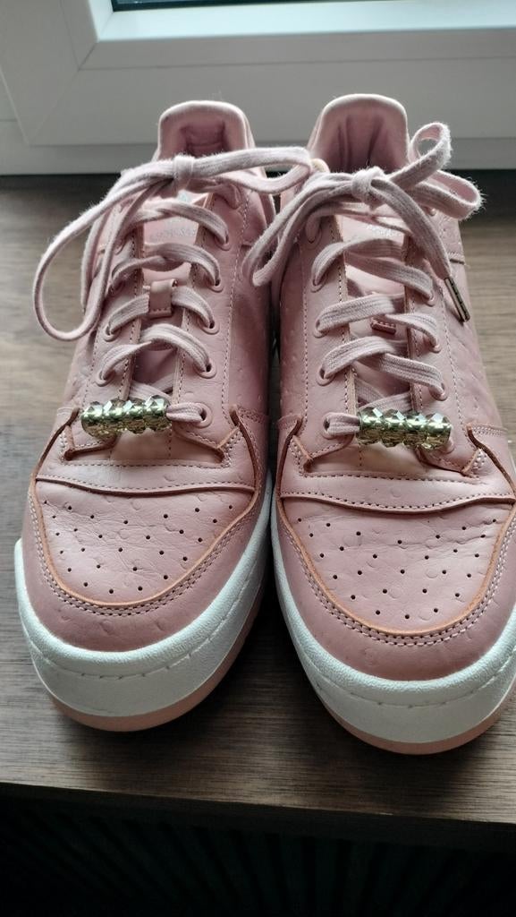 Adidas Forum Low Roze Sneakers Maat 44, Kleding | Dames, Schoenen, Ophalen of Verzenden, Zo goed als nieuw, Roze, Sneakers of Gympen