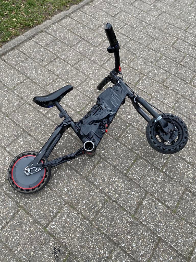 Mini surron, Fietsen en Brommers, Ophalen of Verzenden, Zo goed als nieuw, Gewone step