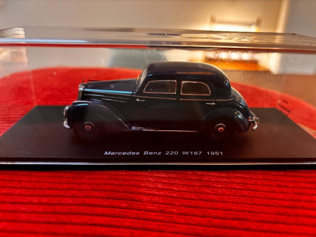 Mercedes-Benz 220 W187 (1951), Hobby en Vrije tijd, Modelauto's | 1:43, Ophalen of Verzenden, Zo goed als nieuw, Auto, Overige merken