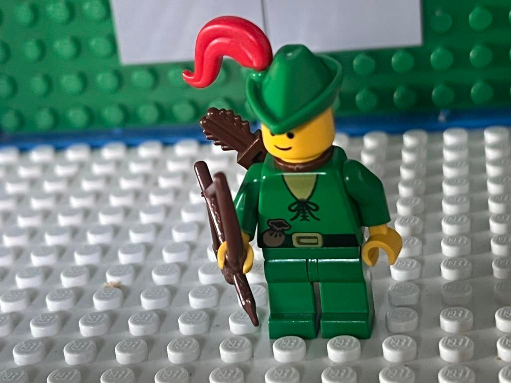 Lego castle vintage forestman met rode veer, Ophalen of Verzenden, Zo goed als nieuw