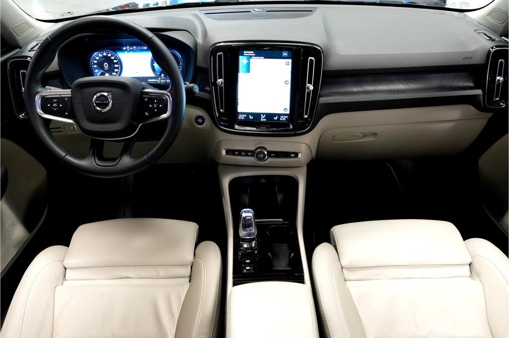 Volvo XC40 1.5 T5 Plug-in Hybrid 193kW/262pk DCT7 Ultimate B, Met garantie (alle), Zwart, Hybride Elektrisch/Benzine, 3 cilinders