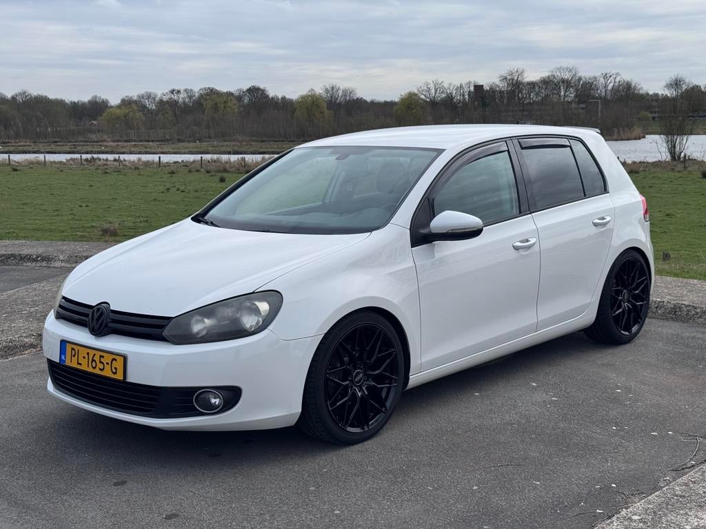 Volkswagen Golf 1.4 16V 59KW 5D 2009 Wit, Auto's, Volkswagen, Voorwielaandrijving, 4 cilinders, 1117 kg, Handgeschakeld