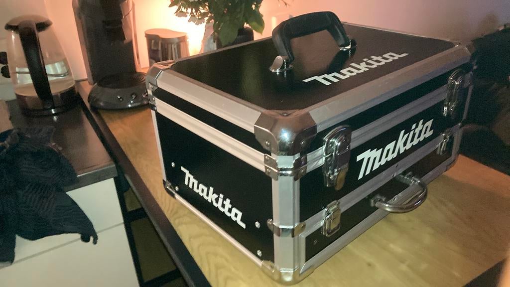Makita koffer zwart, Ophalen of Verzenden, Zo goed als nieuw, 60 Hz of minder, Overige typen