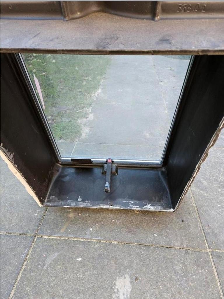Gratis af te halen: Kunststof dakraam dubbelglas 58x49cm, Gebruikt, Minder dan 80 cm, Minder dan 80 cm, Ophalen of Verzenden