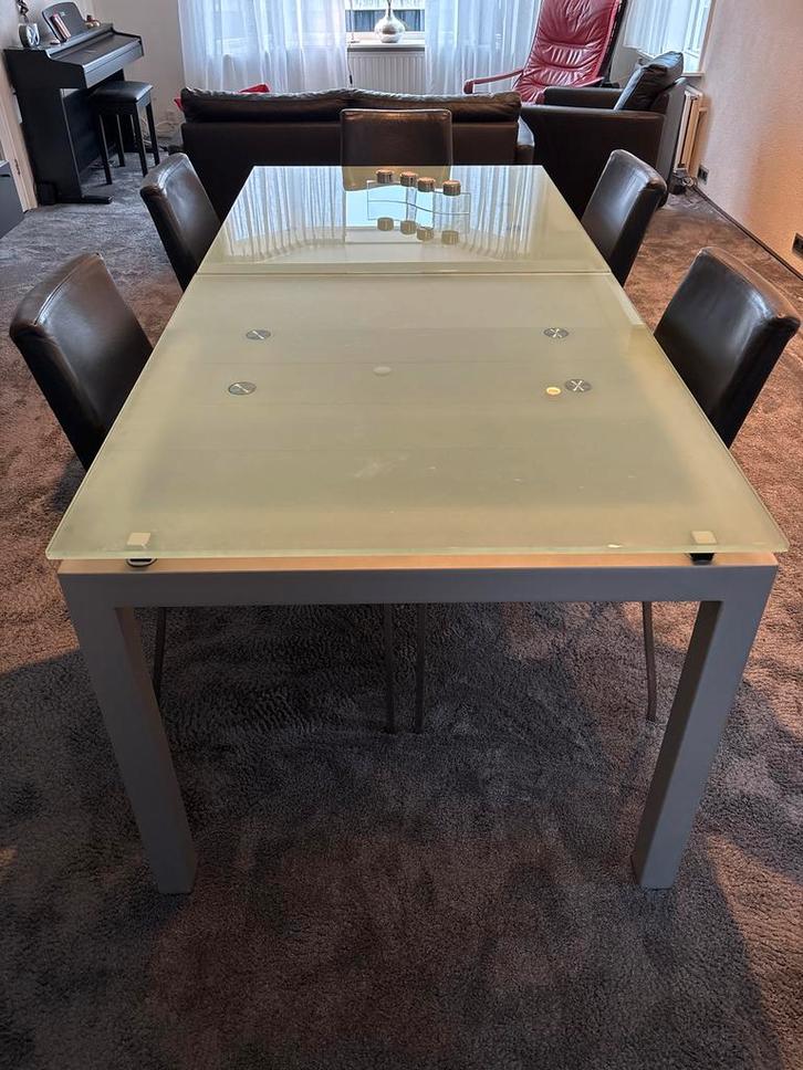 Uitschuifbare eettafel met glazen blad (195-255x90 cm), Huis en Inrichting, Tafels | Eettafels, Gebruikt, 50 tot 100 cm, 200 cm of meer