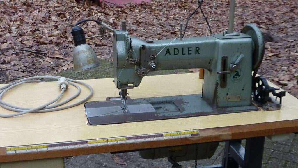 ADLER stikmachine professionel, Hobby en Vrije tijd, Gebruikt, Naaimachine, Industrieel, Ophalen