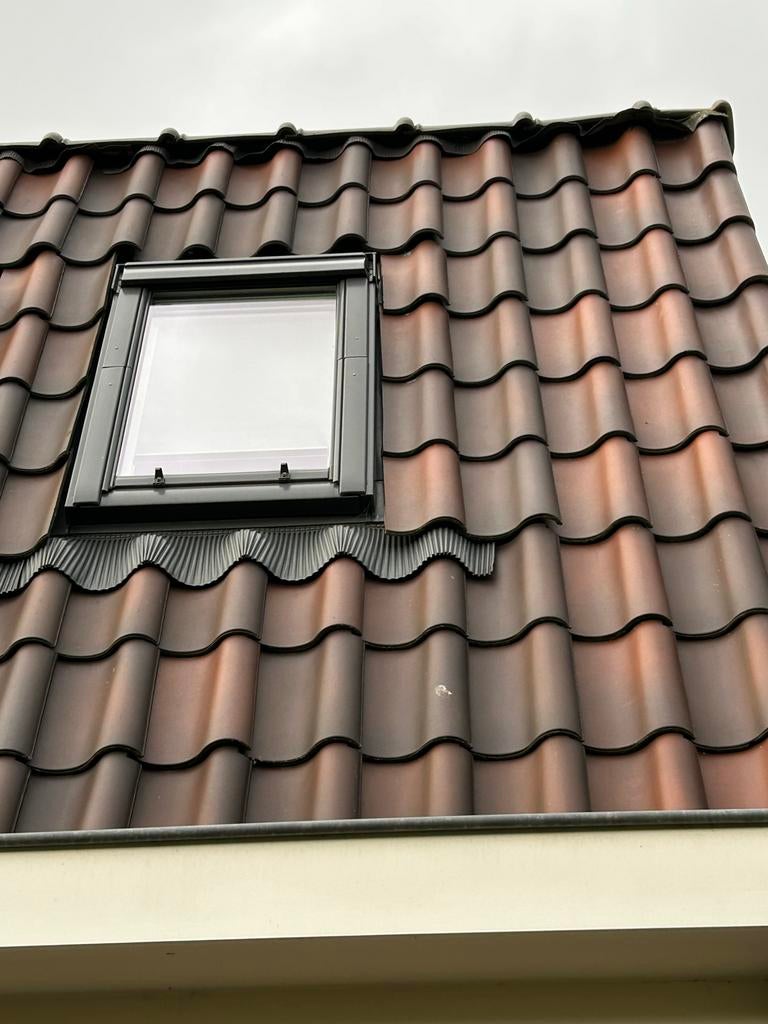 Monier 5 dakpannen nieuw - 124 stuks en 7 nokpannen, Doe-het-zelf en Verbouw, Dakpannen en Dakbedekking, Ophalen, Nieuw, 5 tot 10 m²