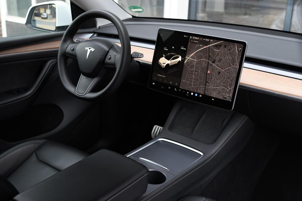 Tesla Model Y Performance AWD 75 kWh 535PK Autopilot|Pano, Auto's, Tesla, Automaat, Gebruikt, 1885 kg, Met garantie (alle)