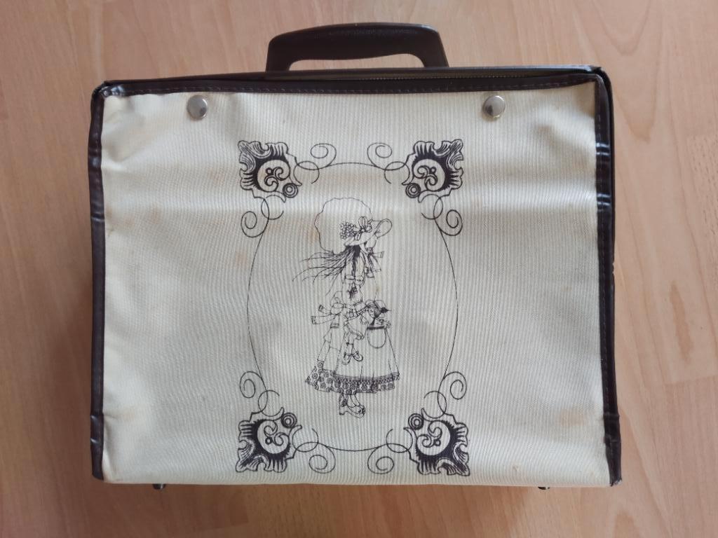 Holly Hobbie opvouwbare koffer, Overige materialen, Minder dan 50 cm, Ophalen of Verzenden, Zo goed als nieuw