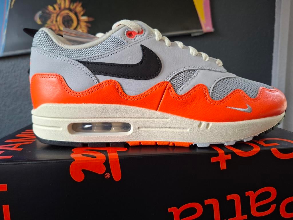 Nike Air Max 1 X Patta | Mt 43, Kleding | Heren, Schoenen, Overige kleuren, Nike, Nieuw, Ophalen of Verzenden