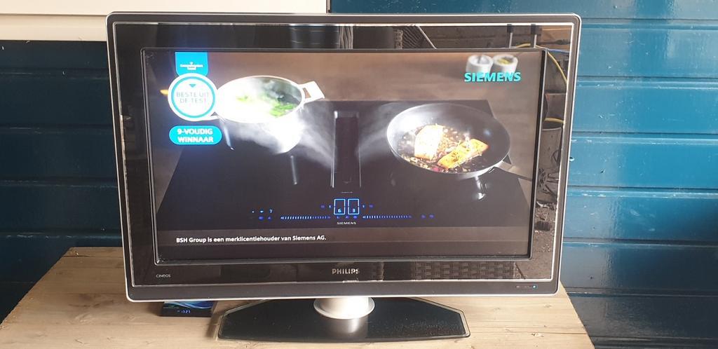 Philips Cineos Ambilight 32PFL9632/10 LCD TV, Philips, Gebruikt, 50 Hz, HD Ready (720p)