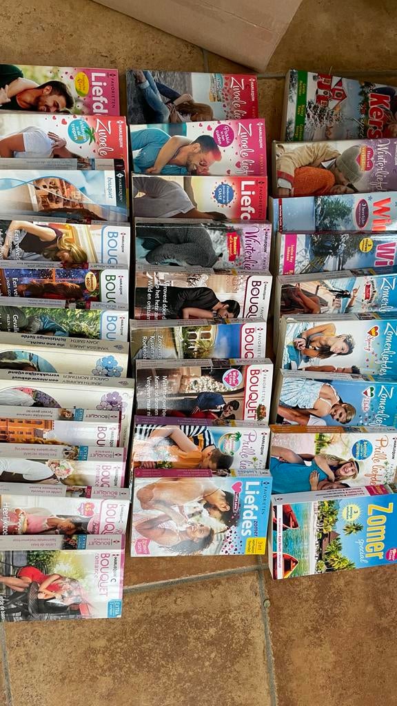 Grote verzameling Bouquetreeks en extra romans, Ophalen of Verzenden, Gelezen, Nederland