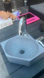 Wc wasbak/fontein betonlook compleet., Ophalen, Zo goed als nieuw, Toilet