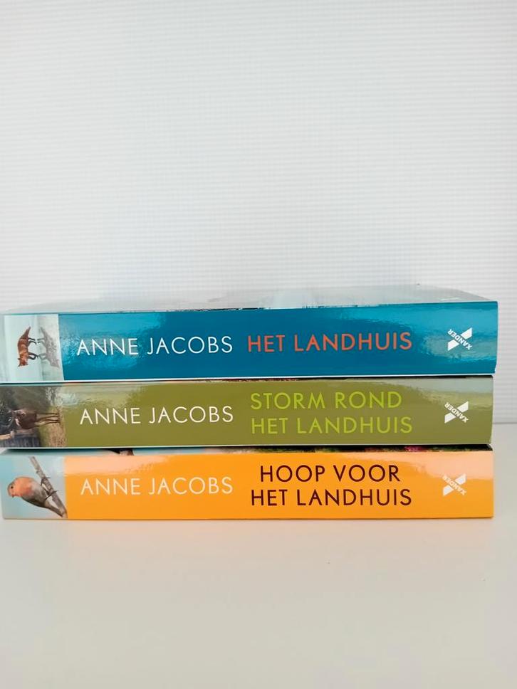 Serie van Anne Jacobs., Boeken, Romans, Zo goed als nieuw, Ophalen