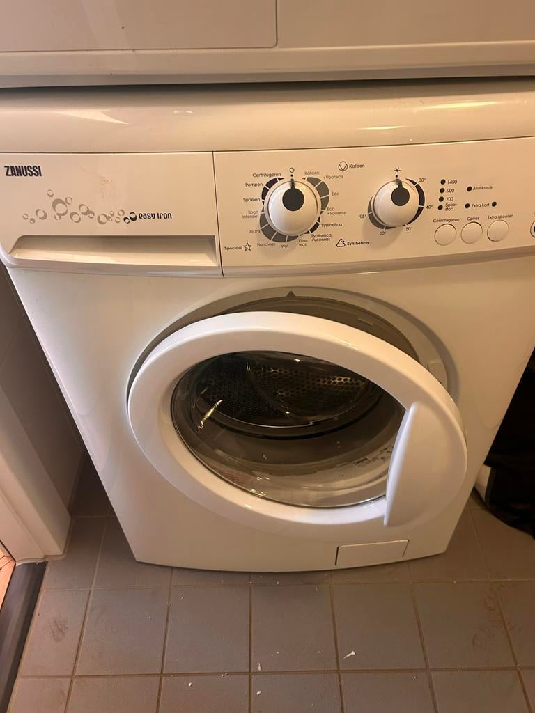 Zanussi wasmachine - goedwerkend, Ophalen, Zo goed als nieuw, Voorlader, 85 tot 90 cm