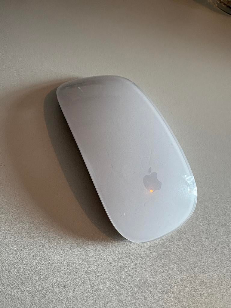 Apple Magic Mouse, Computers en Software, Muizen, Ophalen of Verzenden, Zo goed als nieuw, Draadloos, Muis