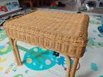 Rieten voetenbankje / krukje, Huis en Inrichting, Minder dan 50 cm, Gebruikt, Vierkant, Ophalen