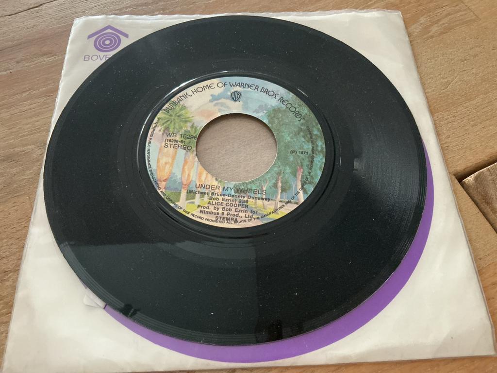 Alice Cooper - Under My Wheels / Halo of Flies, Gebruikt, 7 inch, Single, Ophalen of Verzenden