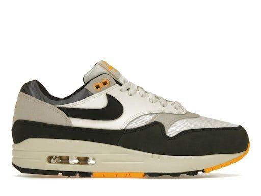 Nike Air Max 1 Athletic Department University Gold, Kleding | Heren, Schoenen, Ophalen of Verzenden, Nieuw, Overige kleuren