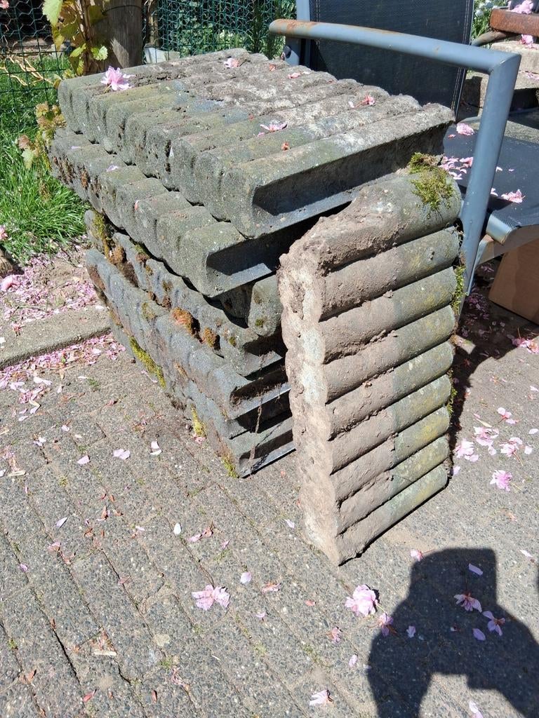 Gratis bandjes voor tuinafscheiding, ca. 3 meter, Ophalen, Gebruikt, Overige materialen, Overige typen