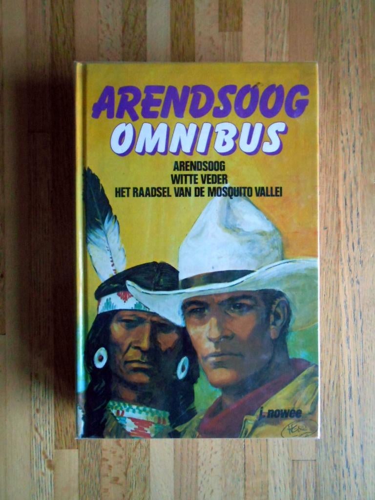 Arendsoog Omnibus (dl. 1, 2 en 3, omslag Kresse), Boeken, Ophalen of Verzenden, Zo goed als nieuw