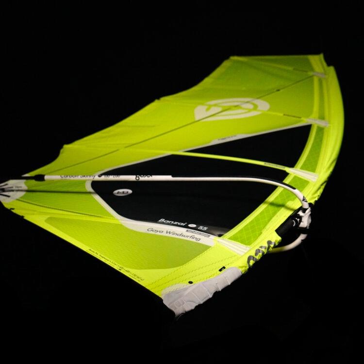 Goya Windsurfset 4.0 & 4.5 & 5.0 & masten, giek & verlenger, Ophalen, Gebruikt, Zeil, Minder dan 5 m²