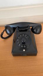 Oude telefoon van de PTT, Ophalen, Bakeliet