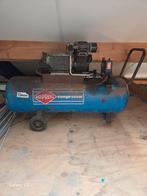 Te koop compressor 2 cilinder, Doe-het-zelf en Verbouw, Compressors, Minder dan 25 liter, Ophalen of Verzenden, Minder dan 200 liter/min