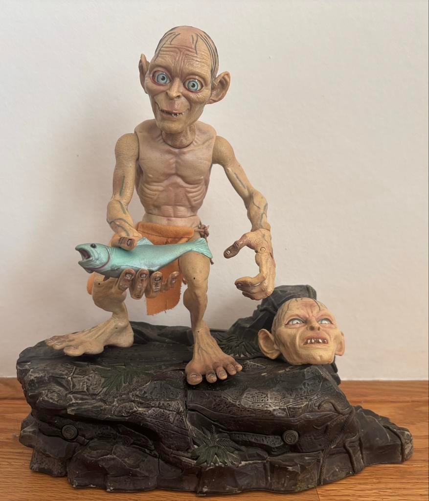 Gollum beeldje met vis en extra hoofd, Verzamelen, Lord of the Rings, Ophalen of Verzenden, Gebruikt