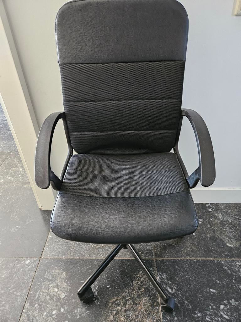 Ikea burostoel als nieuw, Huis en Inrichting, Bureaustoelen, Ophalen of Verzenden, Zo goed als nieuw, Zwart, Bureaustoel