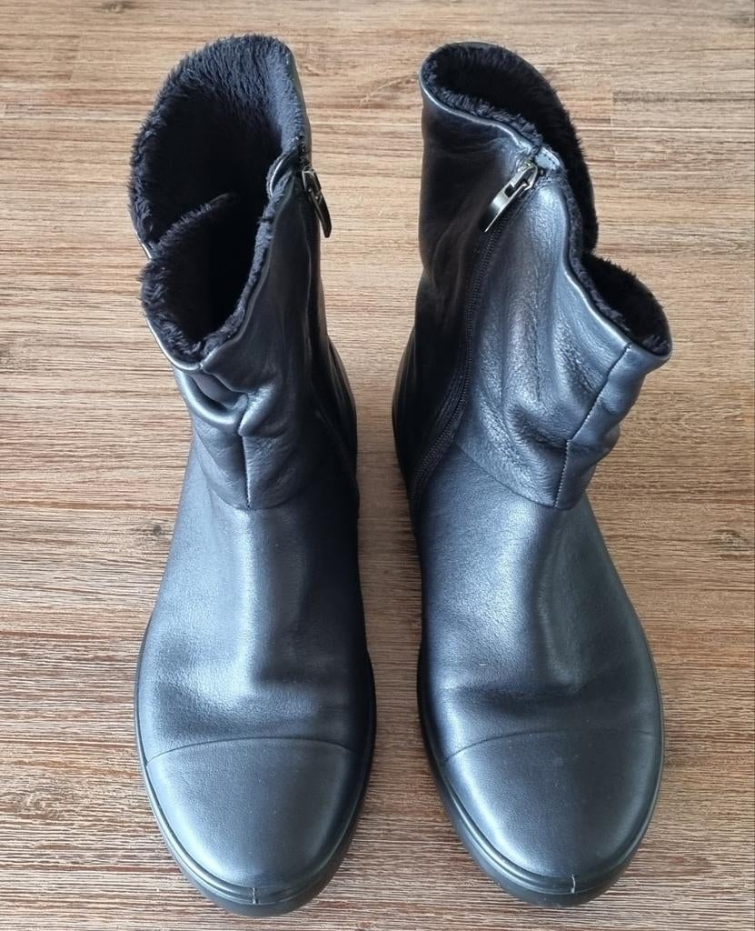 Ecco laarsjes met bont mt 41, Kleding | Dames, Schoenen, Ophalen of Verzenden, Zo goed als nieuw, Zwart