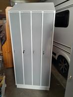 Oostwoud 4 deurs lockerkast, Ophalen, Zo goed als nieuw
