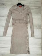 Guess trui met rok beige XS, Kleding | Dames, Rokken, Beige, Ophalen of Verzenden, Zo goed als nieuw, Maat 34 (XS) of kleiner