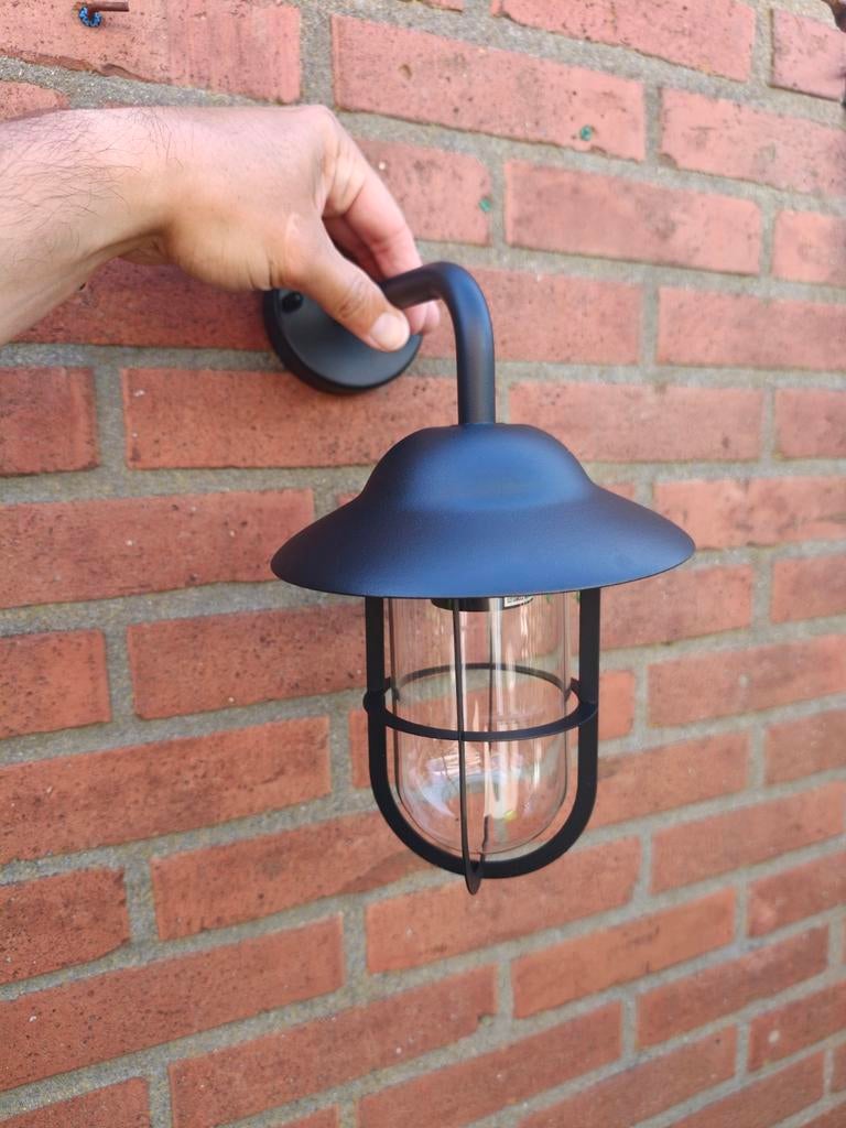 Stijlvolle Zwarte Buitenwandlamp - Klassiek Design, Ophalen of Verzenden, Nieuw, Glas, Klassiek, Modern, Landelijk