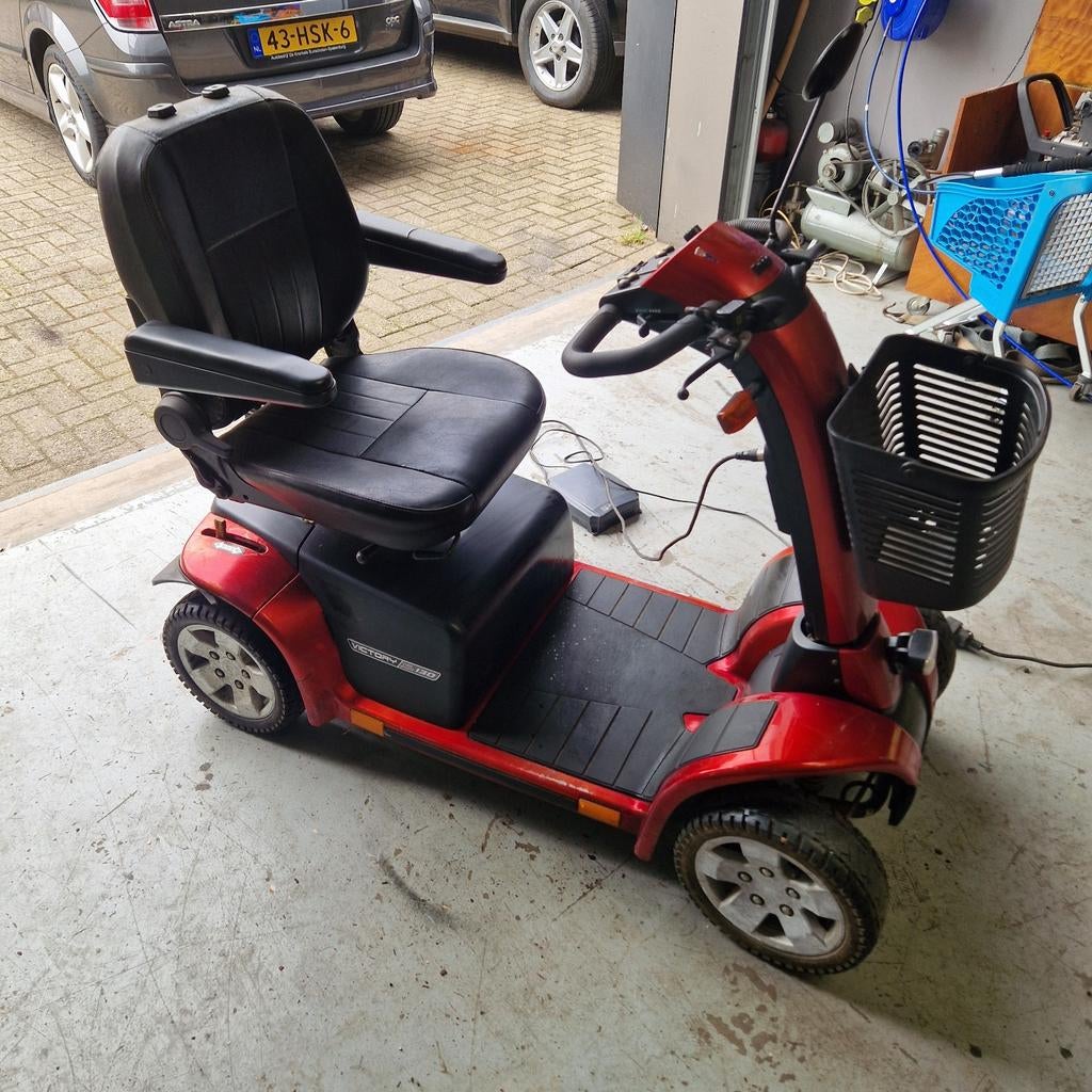 2 x scootmobiel victory 130xl en googoo beide compleet, Ophalen, Pride, 16 km/u of meer