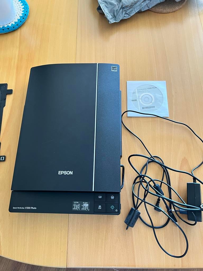 Epson Perfection V330 Photo scanner - Perfect voor foto's, Ophalen, Gebruikt, Fotoscanner, Windows