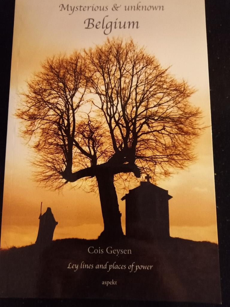 Cois Geysen - Mysterious & unknown Belgium, Ophalen of Verzenden, Zo goed als nieuw, Cois Geysen