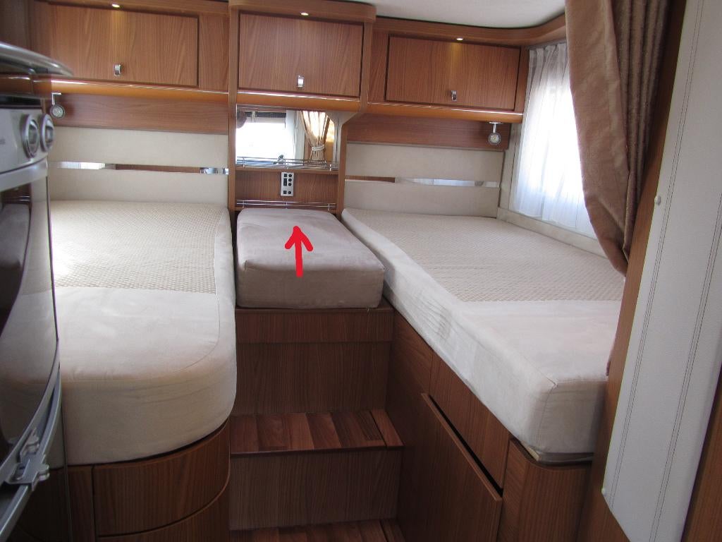 Matras voor tussen 2 lengte bedden camper, Ophalen, Zo goed als nieuw
