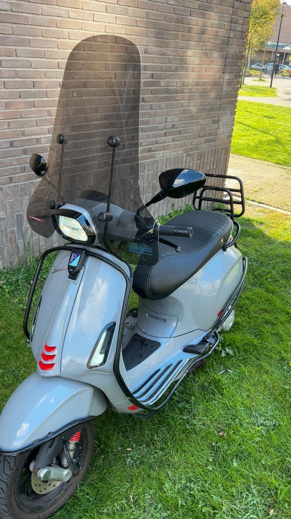 Vespa Sprint 2020, Fietsen en Brommers, Scooters | Vespa, Gebruikt, Overige modellen, Maximaal 45 km/u, Benzine, Ophalen