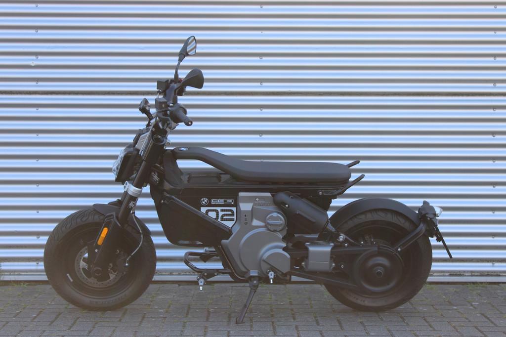 BMW CE 02 (bj 2025), Motoren, Motoren | BMW, Spaansland 10
7543BG  ENSCHEDE, NL, Oostland Motorrad, Motorrad@oostland-enschede.nl