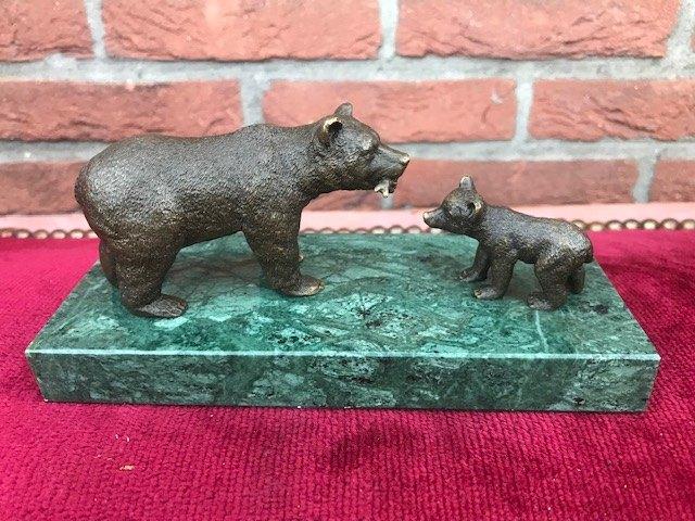 verfijnd bronzen beeld van een beer met jong, Antiek en Kunst, Ophalen of Verzenden, Brons