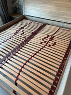 Tweepersoonsbed met houten frame en hoofdbord, Gebruikt, Bruin, Tweepersoons, Ophalen of Verzenden
