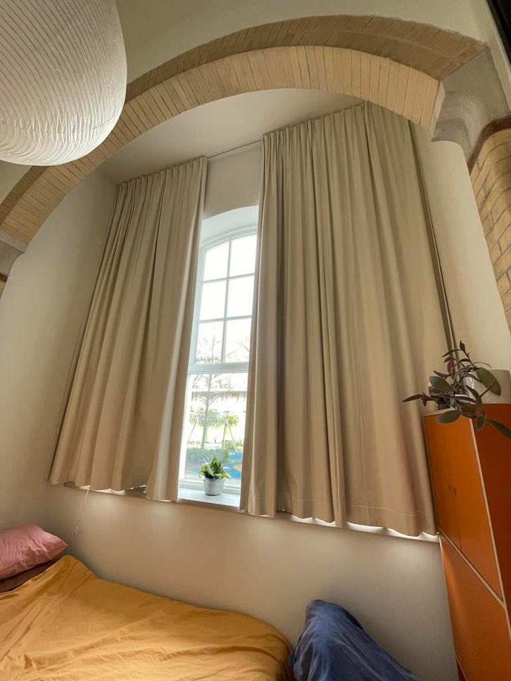 Hema verduisterende gordijnen, Huis en Inrichting, Stoffering | Gordijnen en Lamellen, Zo goed als nieuw, 200 cm of meer, 200 cm of meer