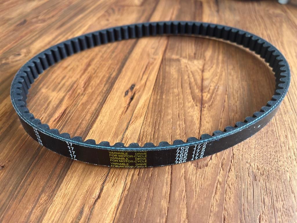 V-snaar 765/17,5 | Peugeot 2T ludix 10 inch vivacity 8479, Ophalen of Verzenden, Veen, Info, Veen