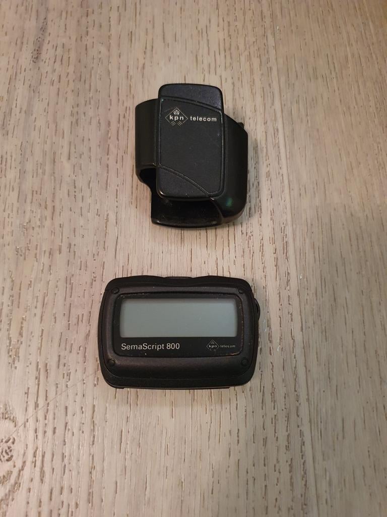 3x pagers/peepers/semafoons in goede staat., Telecommunicatie, Zenders en Ontvangers, Ophalen of Verzenden, Zo goed als nieuw
